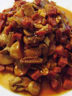 Una foto de Champiñones con Jamón