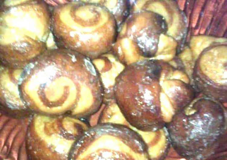 Glazed Cinnamon rolls (my style)