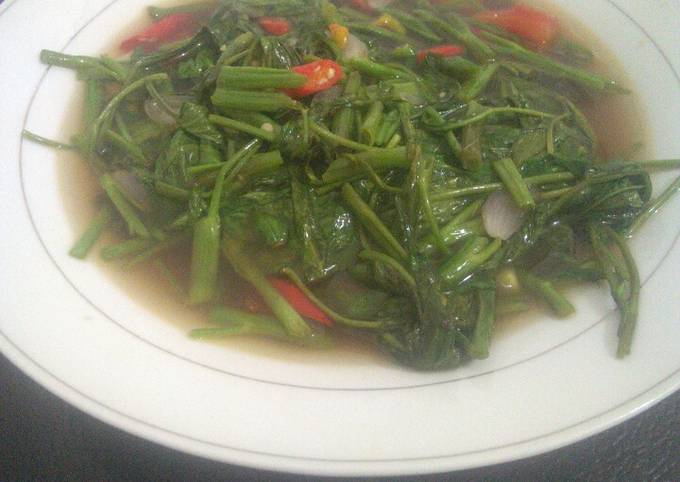 Resep Tumis Kangkung saus tiram Anti Gagal