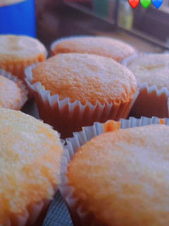 A picture of Vanilla cake without butter.