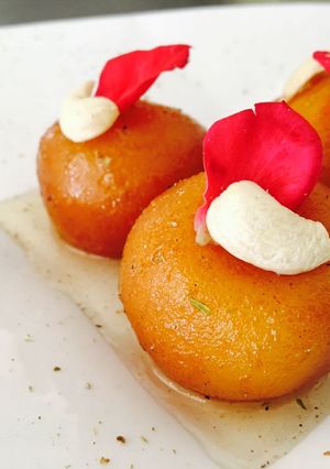 A picture of Hot Gulab Jamun's.