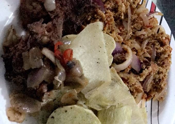 Step-by-Step Guide to Make Favorite Fried yam,chicken and egg sauce