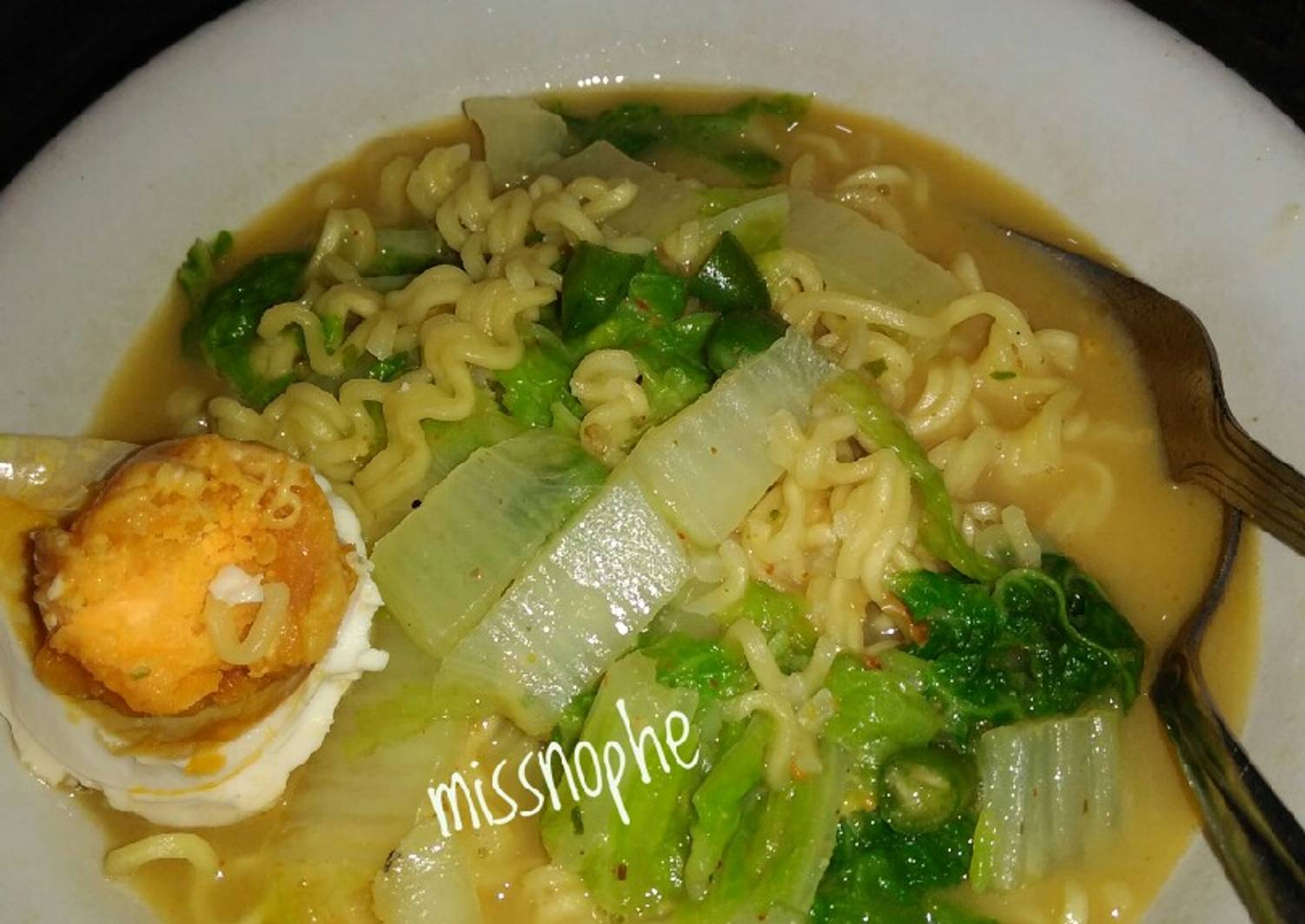 Resep Indomie kuah telor asin oleh Novita Windasari R