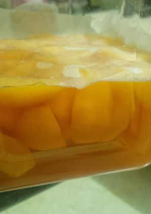 Hình của món Đào ngâm làm trà đào.