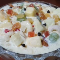 A picture of Fruit cream.