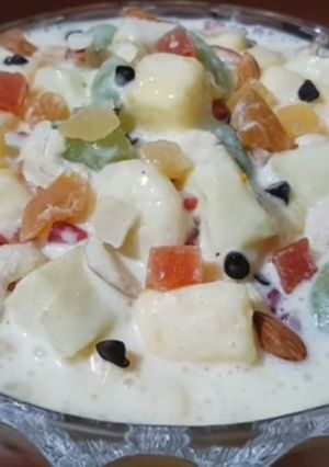 A picture of Fruit cream.