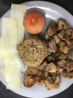 Una foto de Pavo al cilantro con arroz de quinoa