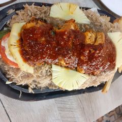 A picture of Veg Shashlik sizzler.