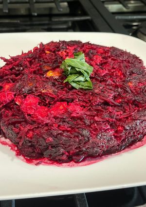 Una foto de 🍰 PASTEL DE BETABEL FÁCIL 💟🤤