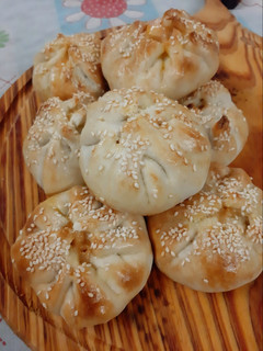 Una foto de Empanadas de pollo diferentes (con masa casera)