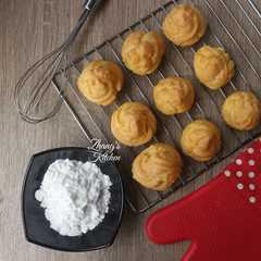 รูปของ Kue Soes (Choux Pastry / Cream Puff)