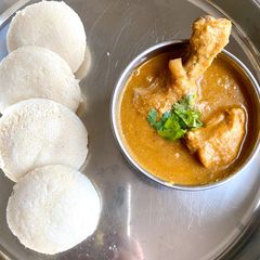 A picture of Village style chicken gravy.