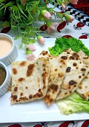 A picture of Chicken paratha.