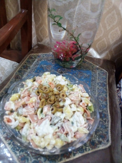 عکسی از دستور سالاد ماکارونی با کالباس (سوسیس)