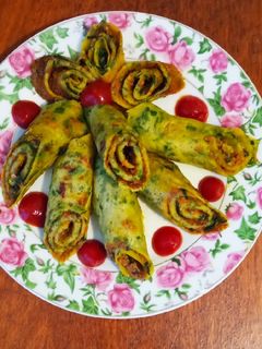 Фото Млинчики з зеленою цибулею та грибочками 😋.