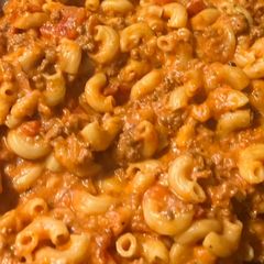 A picture of Slow Cooker Beef & Cheese Pasta.