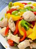 Stir-Fried Chicken Breast with Tri-Color Peppers 🫑