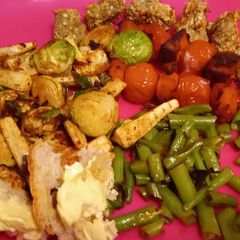 Loaded vegetables with sweet chilli chicken skewers. Airfryer A picture of Loaded vegetables with sweet chilli chicken skewers. Airfryer.