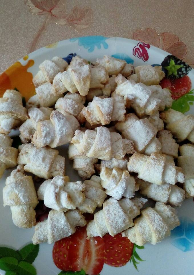 Рогалики з вишнею