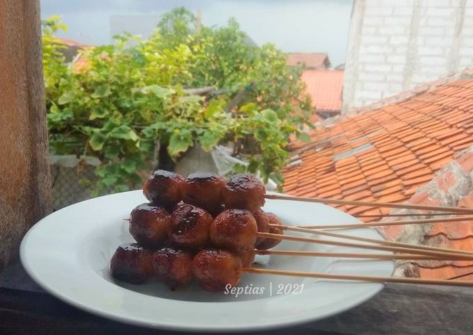 Ternyata ini loh! Resep  membuat Sate Bakso Tahu Bakar  sempurna