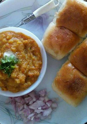 A picture of Pav bhaji.