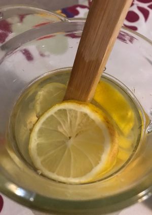 Una foto de Limonada con miel 🍋🍯