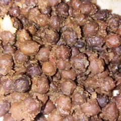 A picture of Vegetable of dry black gram.
