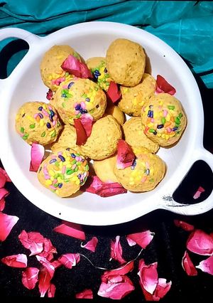 A picture of Besan laddu (magaj).