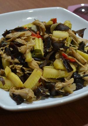 Foto resep Oseng Jagung Muda Ayam Suwir