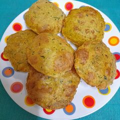 A picture of 20 Minute Breakfast ---- Matar Puri (Fresh Green Peas Puris).