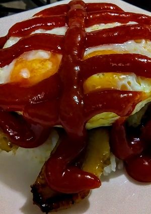 Una foto de ARROZ A La Cubana Con Arroz Español...!