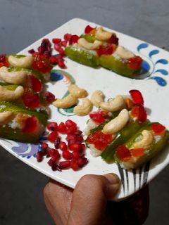 परवल काजू की मिठाई(parwal kajun ki mithai recipe in Hindi) रेसिपी मुख्य फोटो