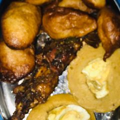 A picture of Puf puf nd moi moi with grilled chicken part. #onerecipeonetree.