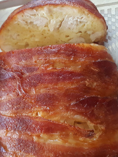 Baconos sajtos csirkemell recept fotója