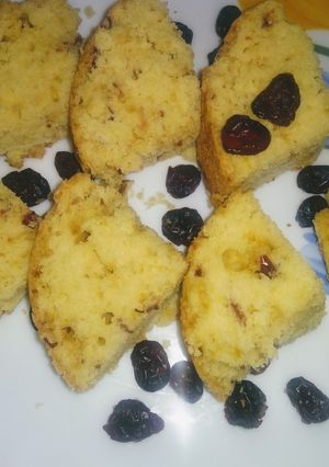 A picture of Cranberry orange cake.