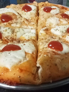 A picture of Margarita pizza.