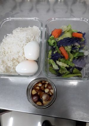 รูปของ ข้าวไข่ต้มผักลวก