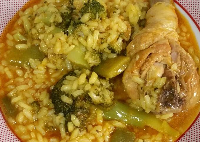 Arroz Meloso Con Pollo Y Brócoli Receta De Reposteria Ts Y Comida Casera Cookpad 4647