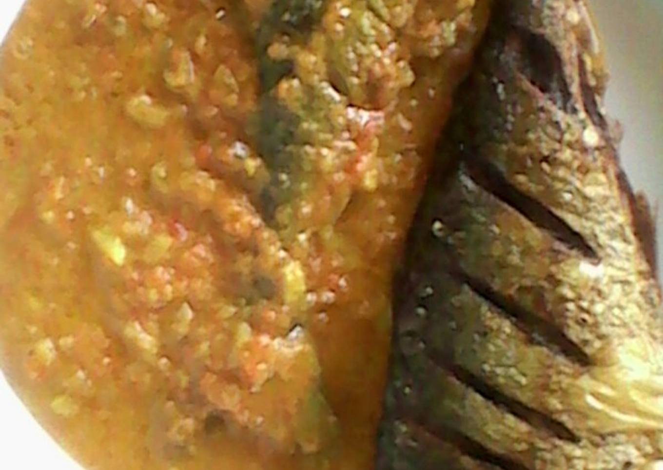 Fried fish in coconut milk