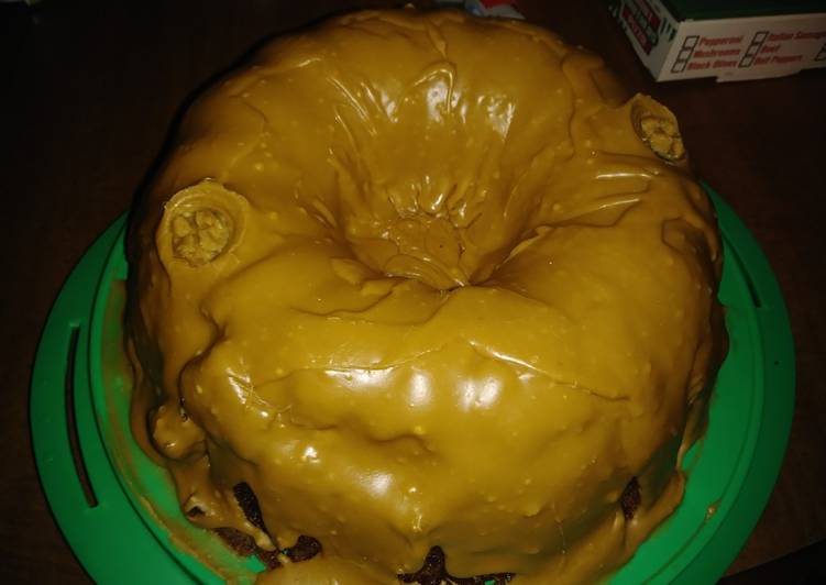 Recipe of Speedy Caramel Apple Cake