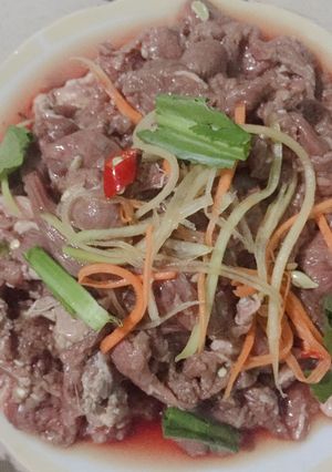 Hình của món Nộm Thịt bò.