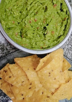 Una foto de • Guacamole~ 🥑