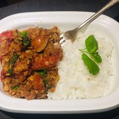 A picture of Berbere spiced lentil stew (Misir Wat) 🌱🌍🌶🌳.