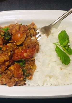 A picture of Berbere spiced lentil stew (Misir Wat) 🌱🌍🌶🌳.