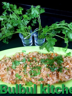 वेज फ्राईड राइस (गोवा स्ट्रीट फूड)(Veg Fried Rice Recipe In Hindi) रेसिपी मुख्य फोटो