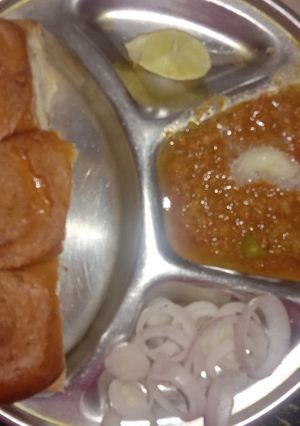 A picture of Pav bhaji.