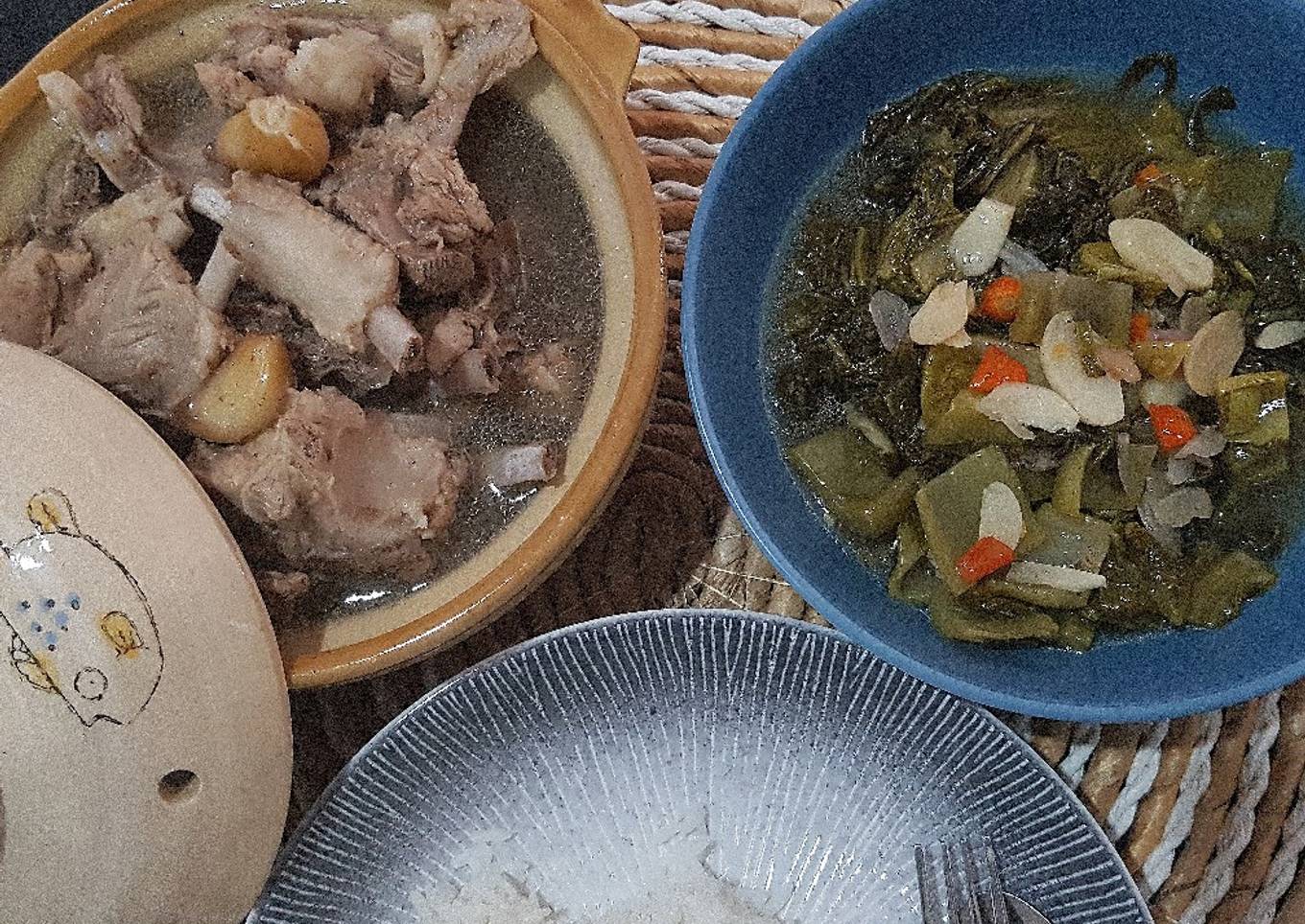 Bak Kut Teh dan Tumis Sawi Asin ala Song Fa (mengandung BABI)