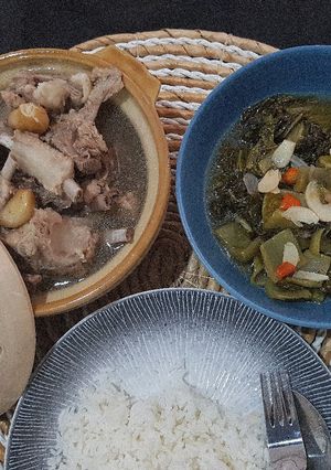 Foto resep Bak Kut Teh dan Tumis Sawi Asin ala Song Fa (mengandung BABI)