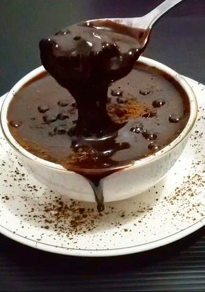 Foto resep Choco Cake with Lava Sauce Masak di Rice Cooker