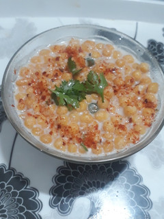 बूंदी रायता (boondi raita recipe in Hindi) रेसिपी मुख्य फोटो